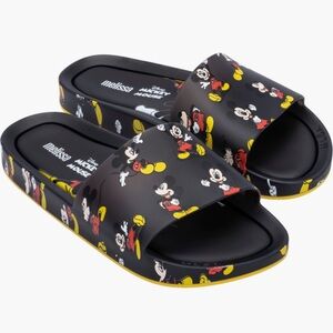 NWOT Melissa Mickey & Friends Beach Slide Sandal